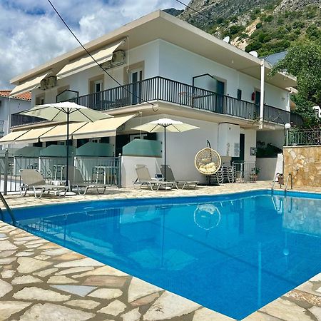 Vladimiros Apartments Barbati Ngoại thất bức ảnh