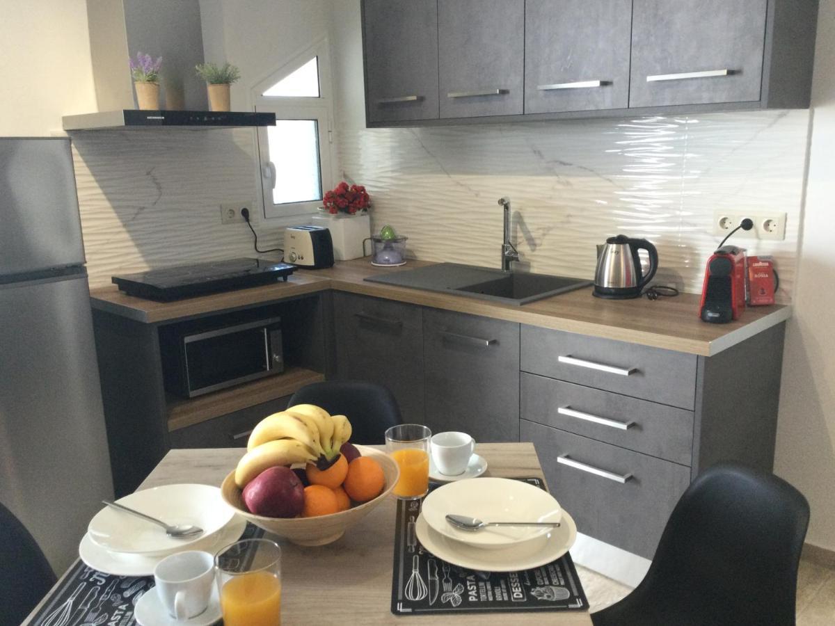 Vladimiros Apartments Barbati Ngoại thất bức ảnh