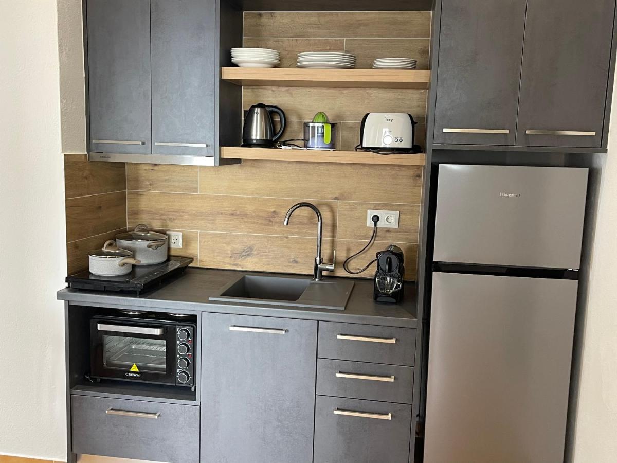 Vladimiros Apartments Barbati Ngoại thất bức ảnh