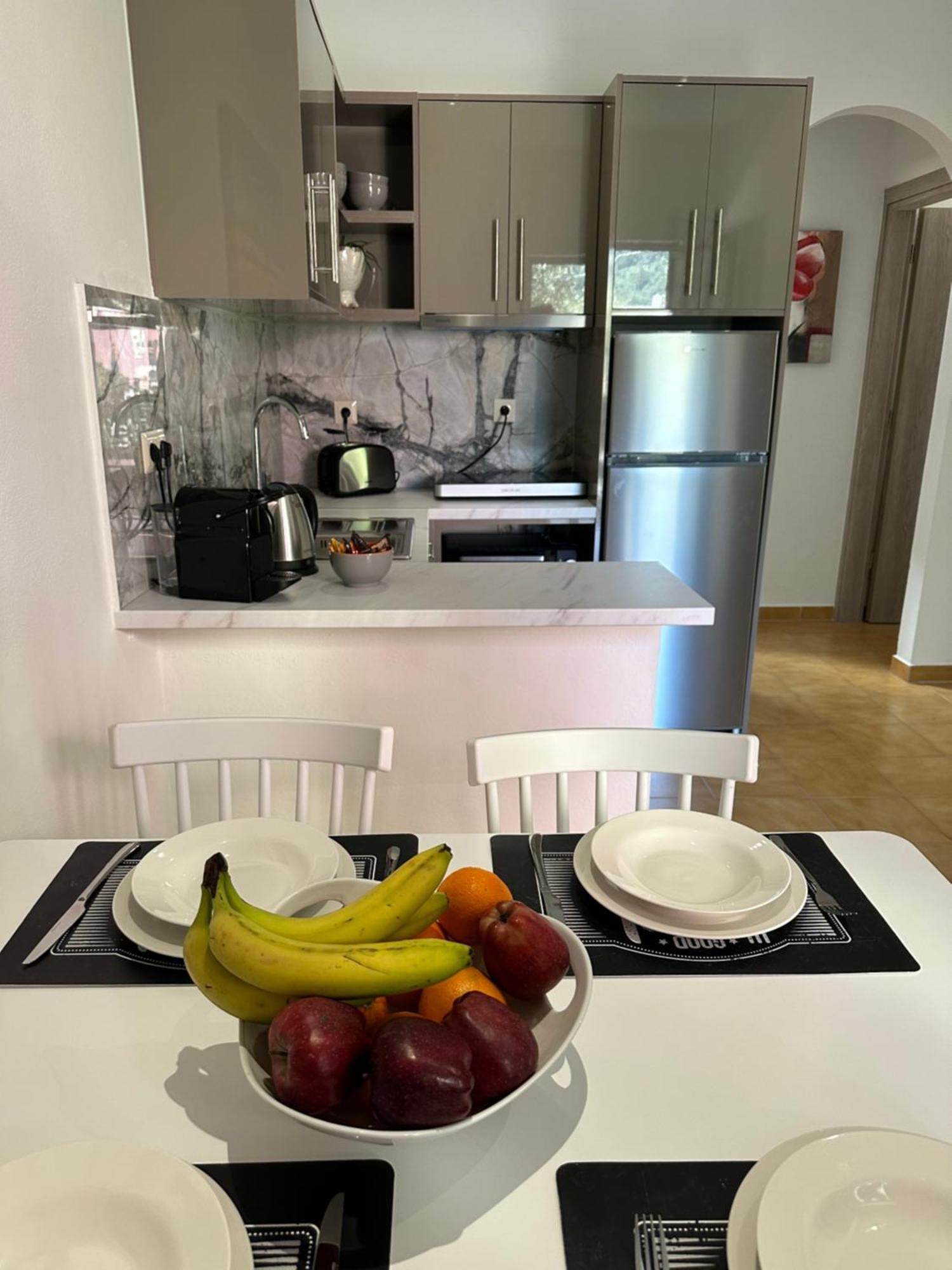 Vladimiros Apartments Barbati Ngoại thất bức ảnh